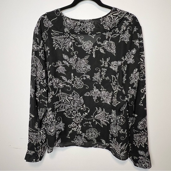 Vanity Fair VTG Elegant Black Sheer Blouse - Picture 5 of 8